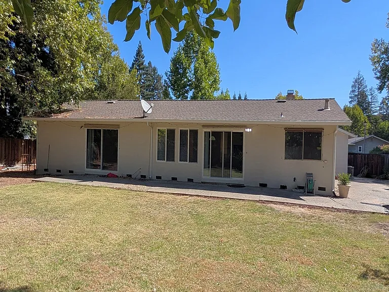 775 Park Hill Rd — Photo 4