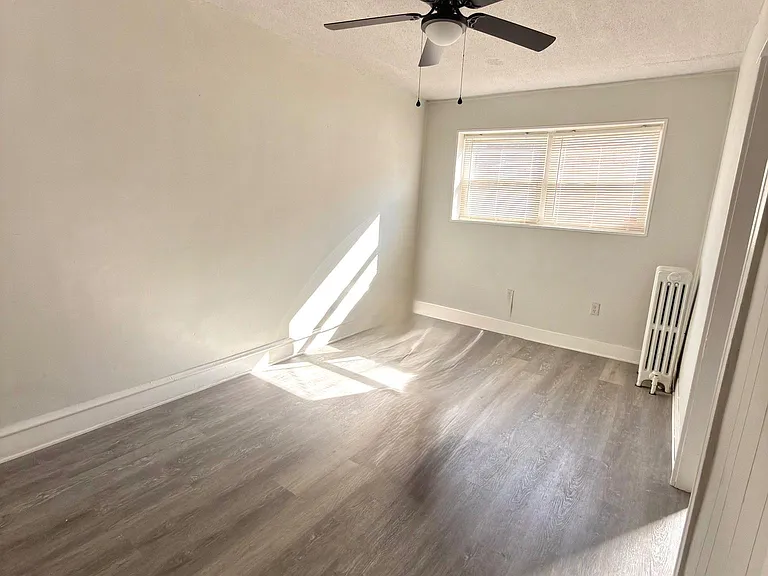 119 Whitely Ter — Photo 6