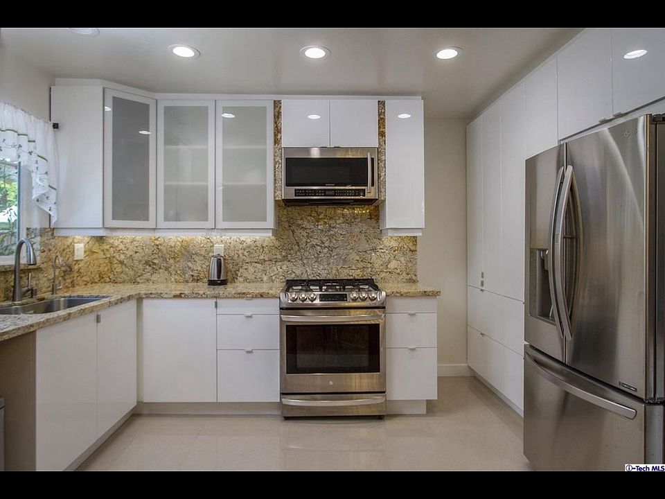 1st image of 1766 Navarro Ave