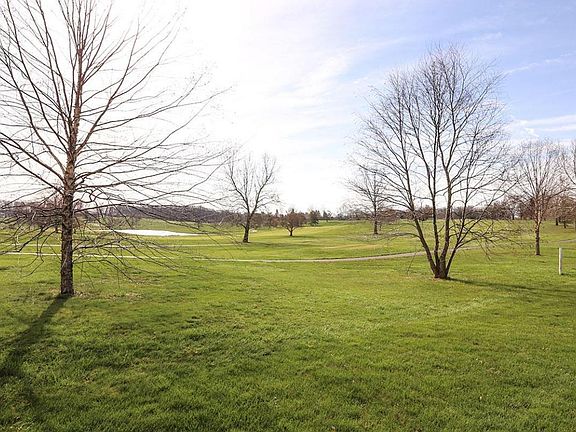 5th image of 886 Fairway Dr