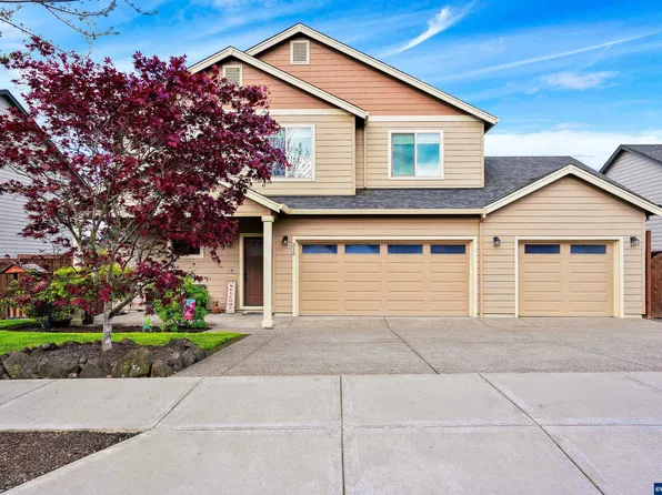 315 SW Mount Rainier St, McMinnville, OR 97128