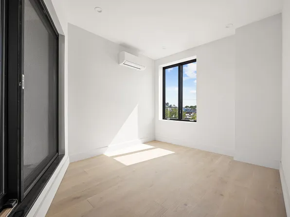 1048 Flushing Avenue image 12 of 18