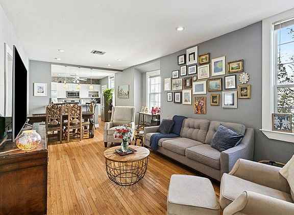 3rd image of 5624 Hawthorne Pl #A