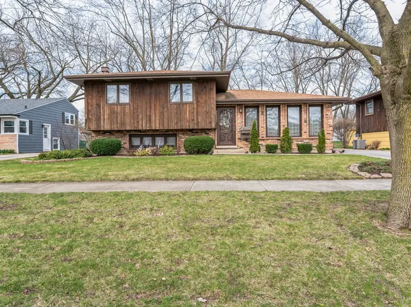 1020 Kip Pl, Lemont, IL 60439