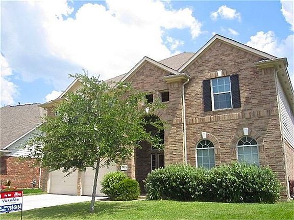 It has great curb appeal... As you drive up it has a "Stately" appearance!!