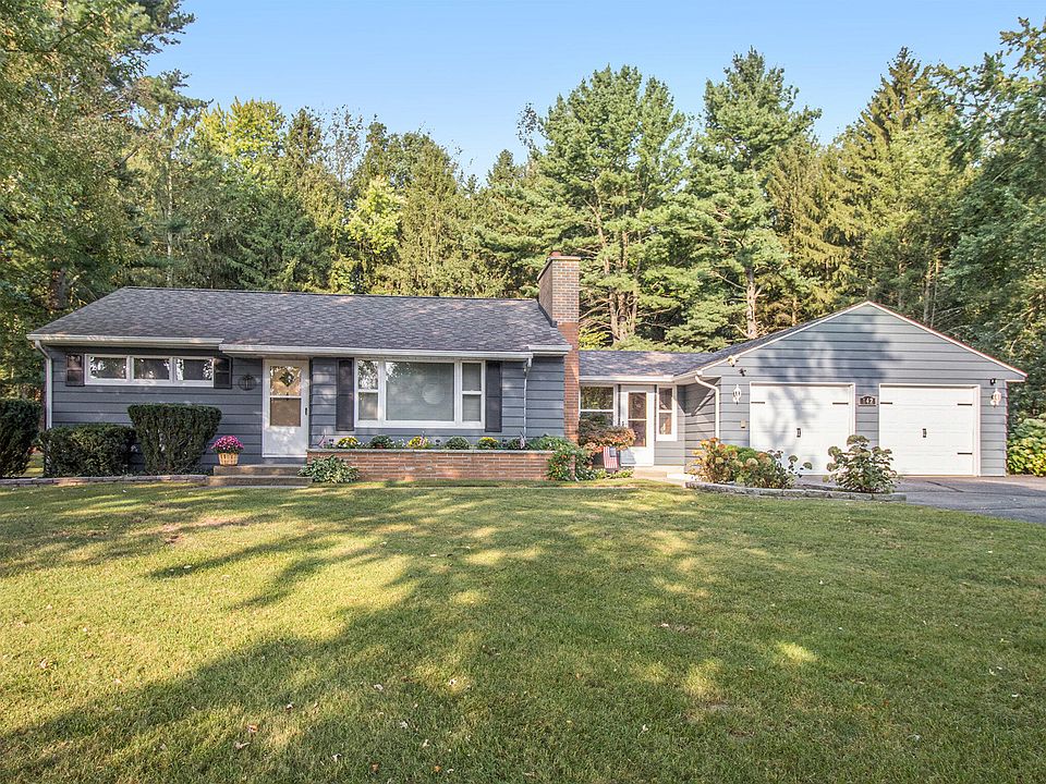 1st image of 142 Leonard Dr
