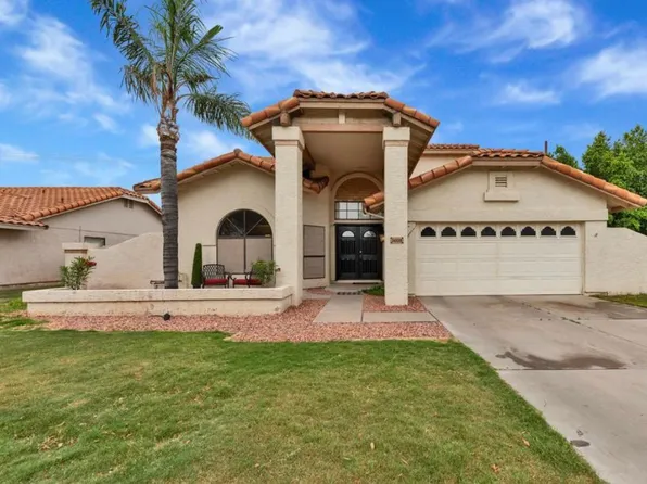 5609 E Greenway Cir, Mesa, AZ 85205