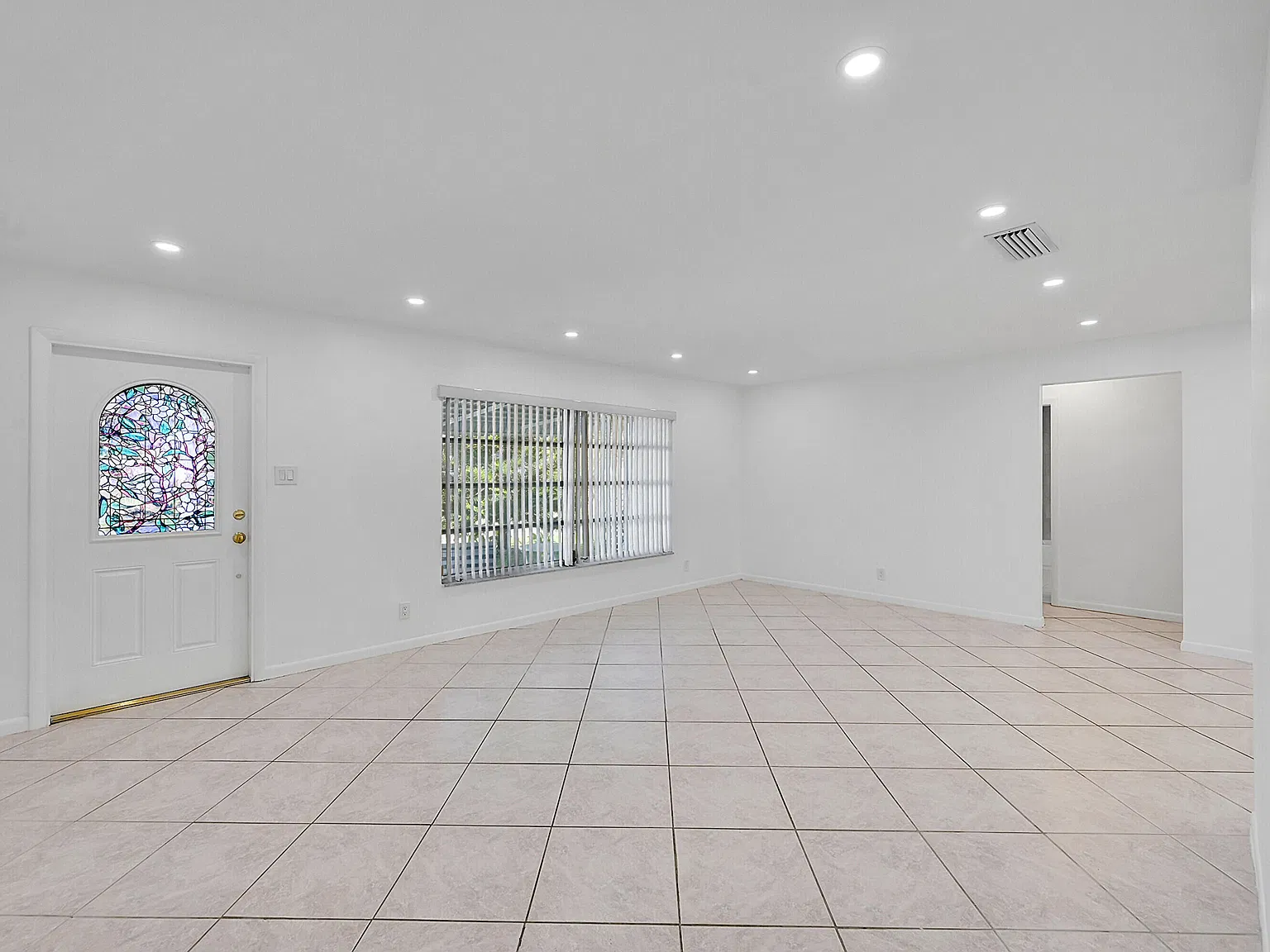 2 bed, 2.0 bath, 1587 sqft, $2,500 — Photo 4
