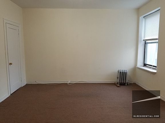 4th image of 2405 28th St APT 4B