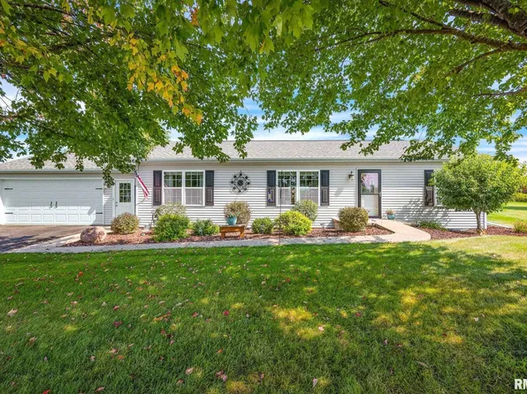 1921 Bluebird Dr, Galesburg, IL 61401
