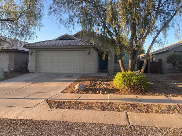 10389 E Oakbrook St, Tucson, AZ 85747