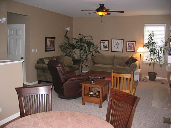 3rd image of 362 Kensington Dr