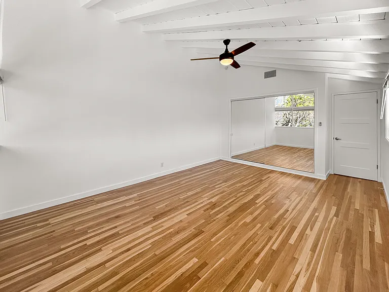 1128 Larrabee St #3 — Photo 16