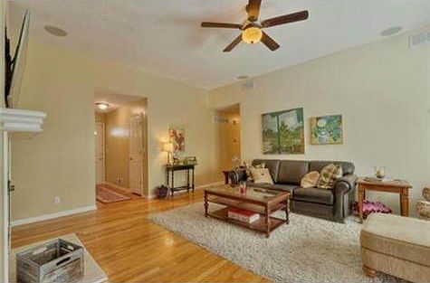 4th image of 5605 W 151st Ter