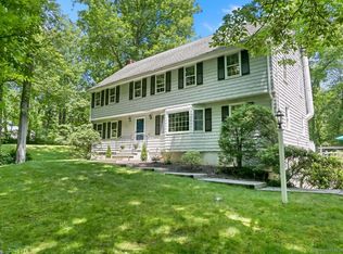 16 Bossy Ln, Wilton, CT 06897