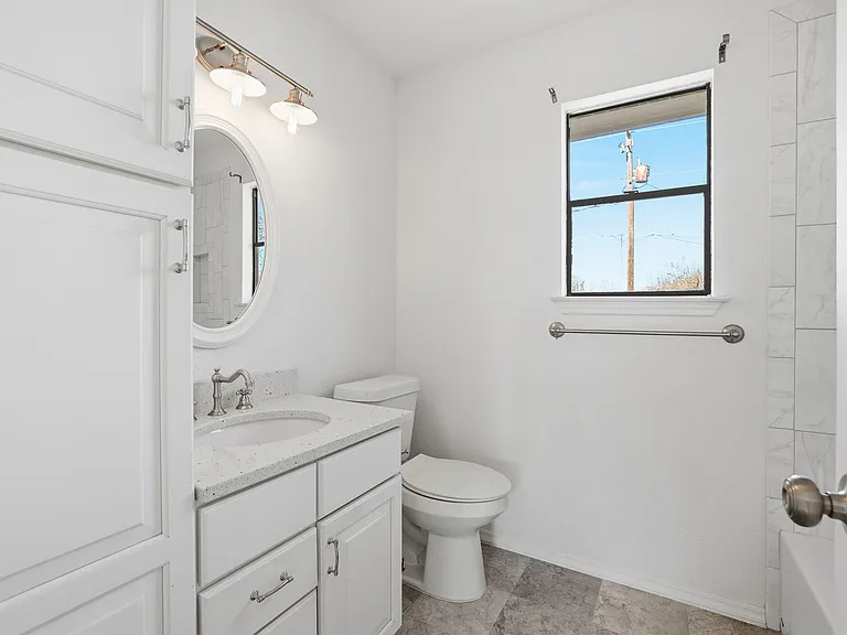 13004 Esplanade St — Photo 16
