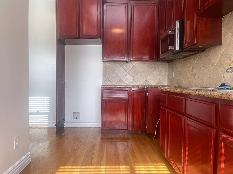 719 N Madison Ave #721-1/4 — Photo 8