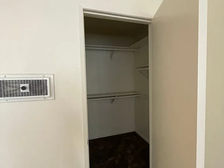 Mira Monte Apartments — Photo 12