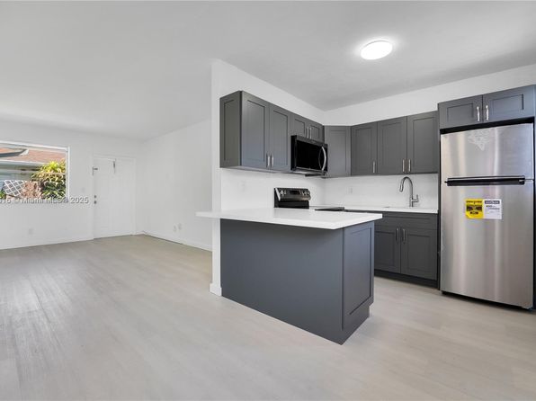15991 NE 18th Pl APT 2