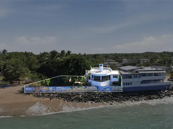 Casa Barco Calle Mar Bella, Vega Baja, PR 00693