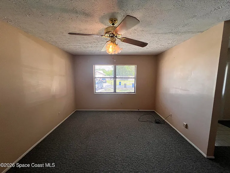 1586 Wacker Ave SE — Photo 5