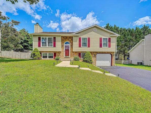 3820 Apricot Trl, Roanoke, VA 24012