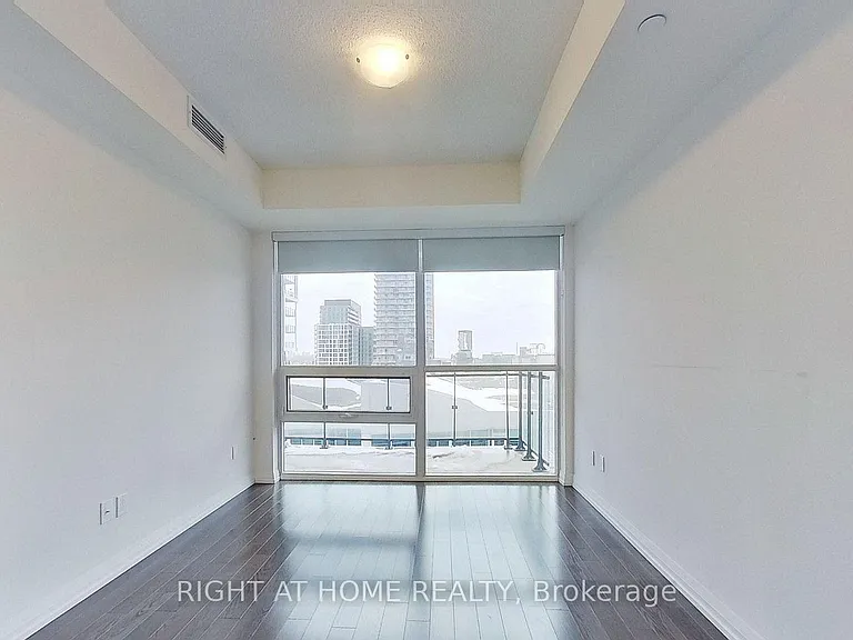 460 Adelaide St E #1123 — Photo 19