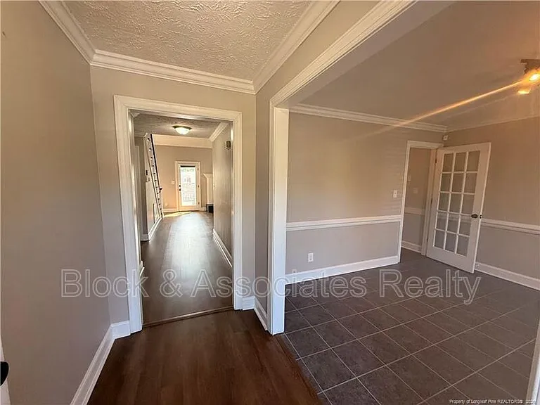 3460 McChoen Dr — Photo 2