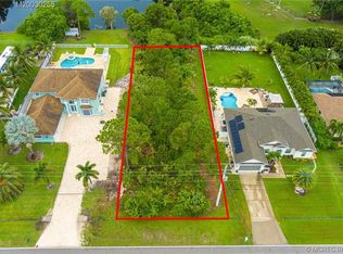 2811 SE Grand Dr, Port Saint Lucie, FL 34952