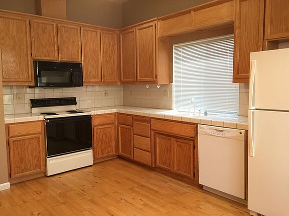 3rd image of 15303 Medella Cir