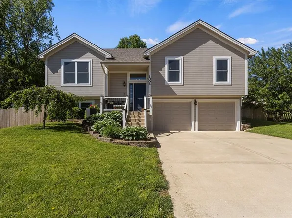 1004 Sloan Cir, Kearney, MO 64060
