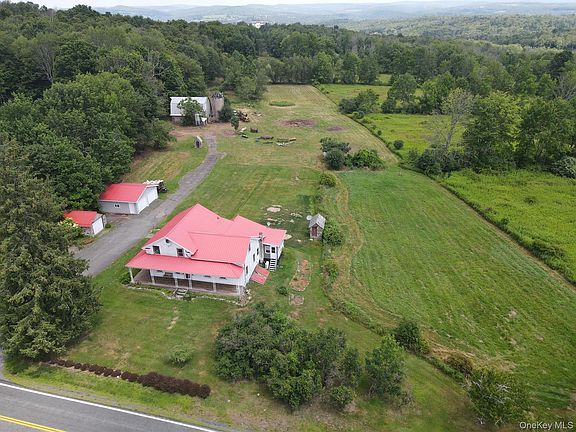3rd image of 1103 County Road 114