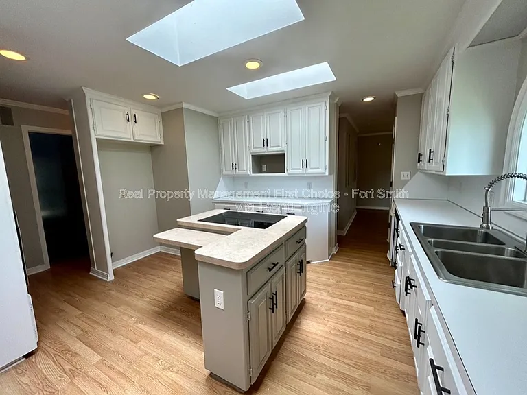 11912 Rye Hill Rd S — Photo 18