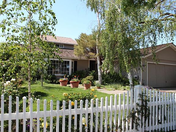 3rd image of 816 Calero Ave