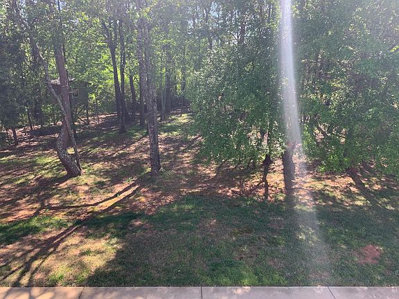 3rd image of 108 Shovler Ct
