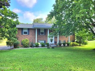 200 Lakeview Ln, Oak Ridge, TN 37830