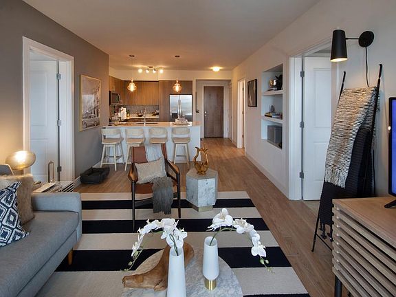 3rd image of 90 Minorca Ave #8D4