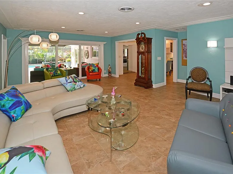 7020 Mango Ave S — Photo 11