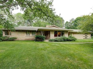 15105 Gebhardt Rd, Village of elm grove, WI 53122
