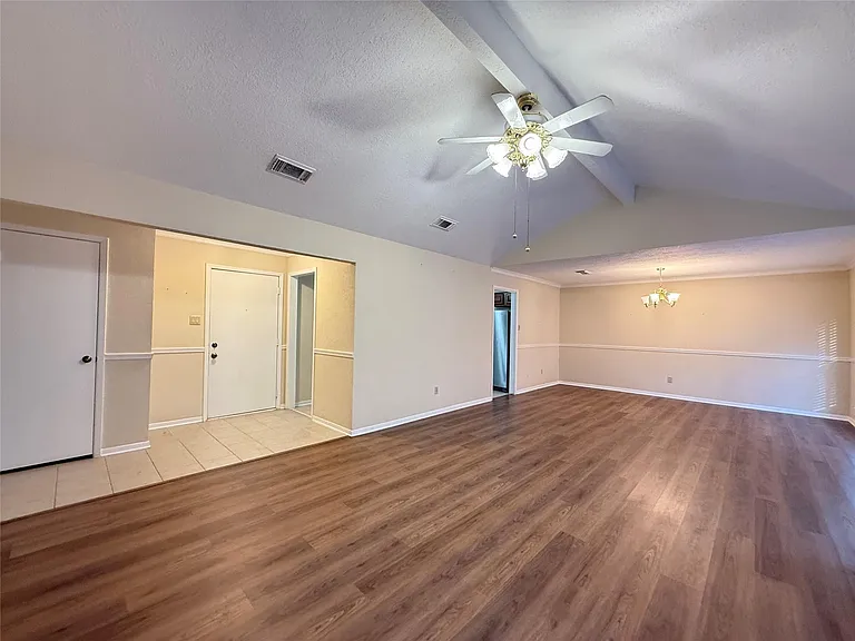15307 Pebble Lake Dr — Photo 3