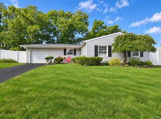 34 College Hills Dr, Farmingville, NY 11738