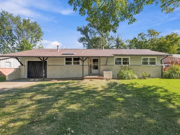 966 N Peterson Ave, Wichita, KS 67212