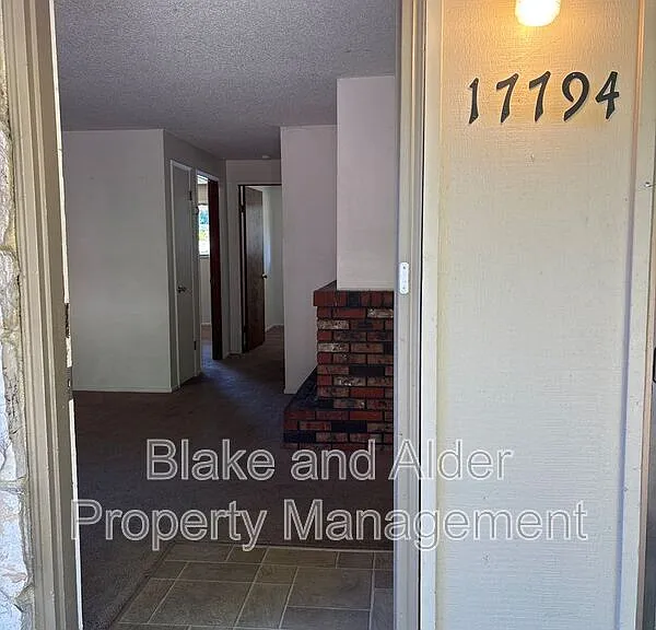 17794 Webster Rd — Photo 2