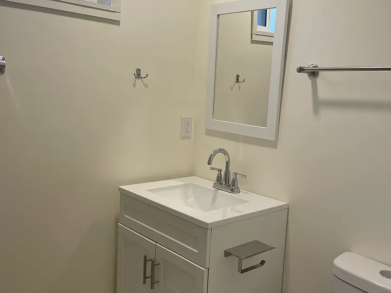 3676 Logan Ave #B — Photo 8