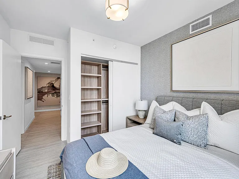 77 SE 5th St #2210 — Photo 18