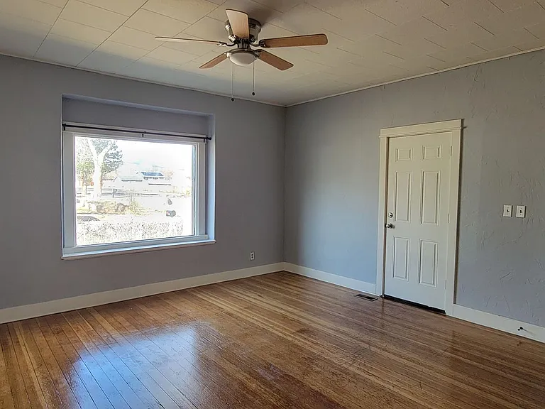 930 Barr Ave — Photo 6