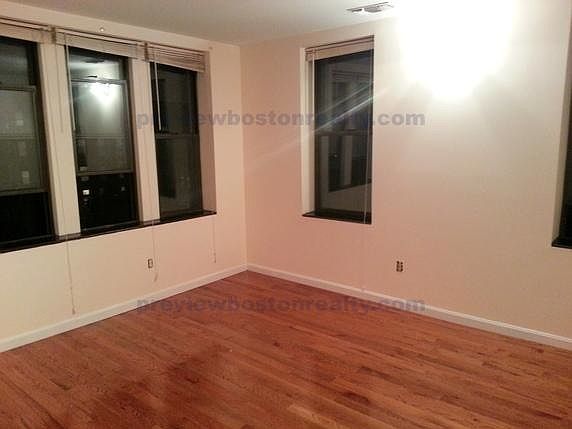 2nd image of 29 Brainerd Rd #Sd201