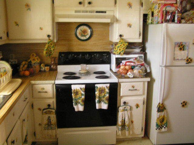 2nd image of 2201 Daugherty St