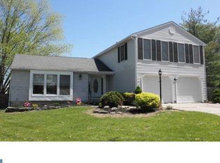 308 Windsor Ln, Marlton, NJ 08053