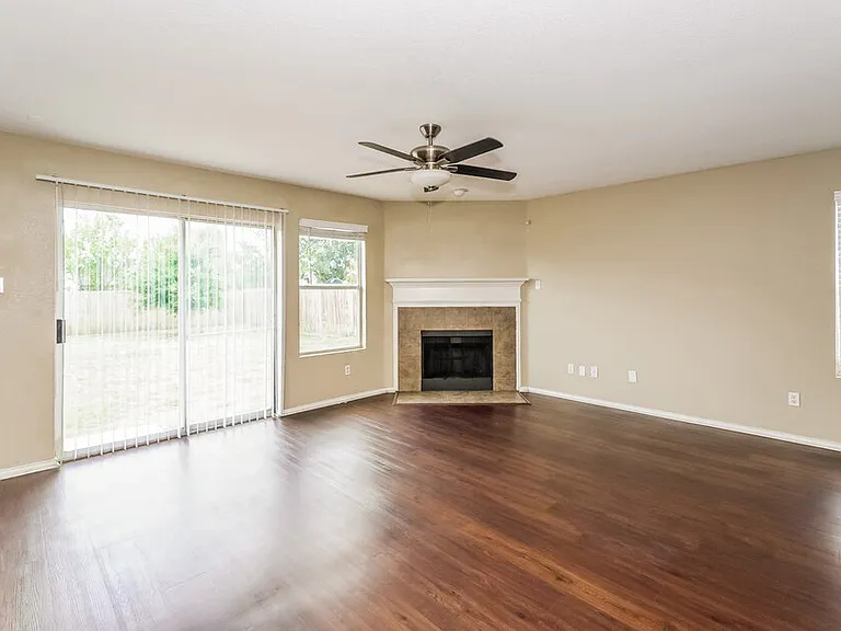 1622 Withers Way — Photo 6